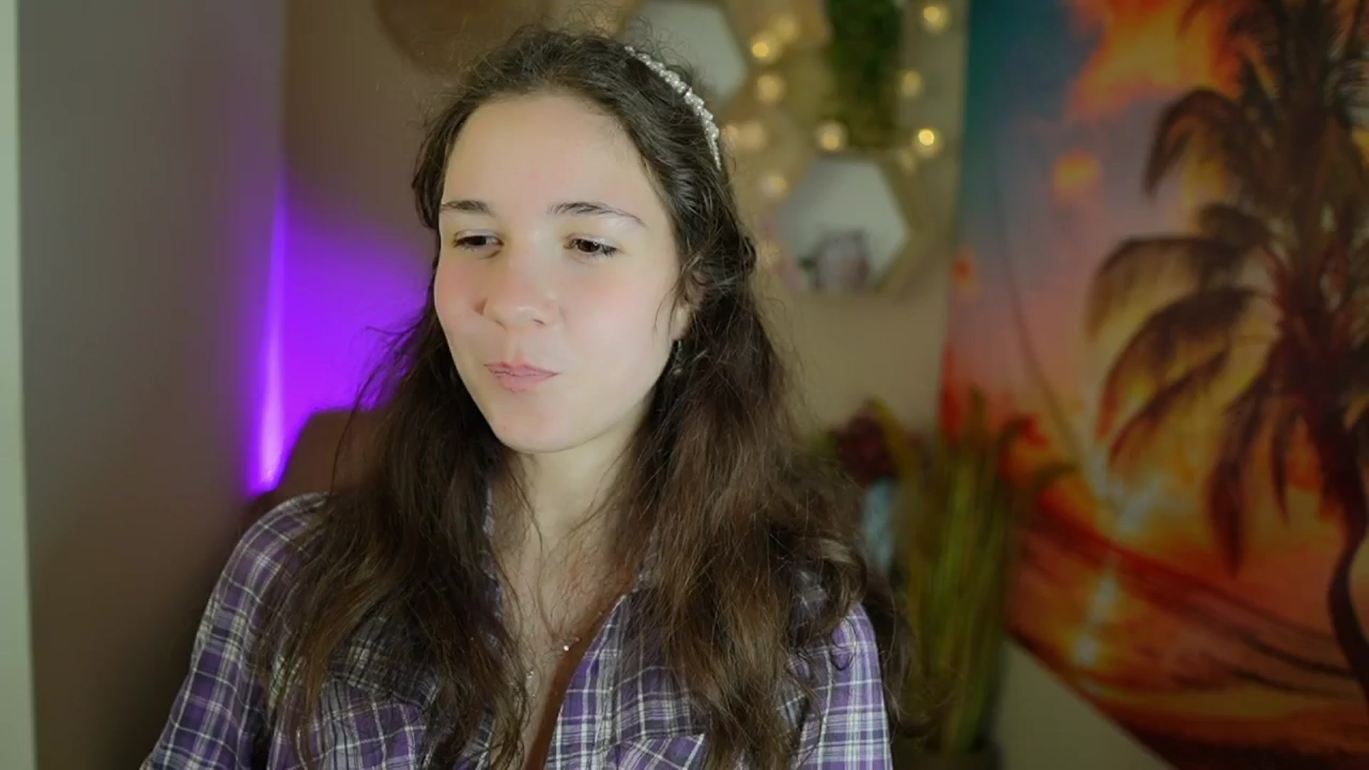 Gallery image thumbnail from Ava__Taylor_'s myfreecams stream on, 11/18/2024, 16:25 image 5 of 20