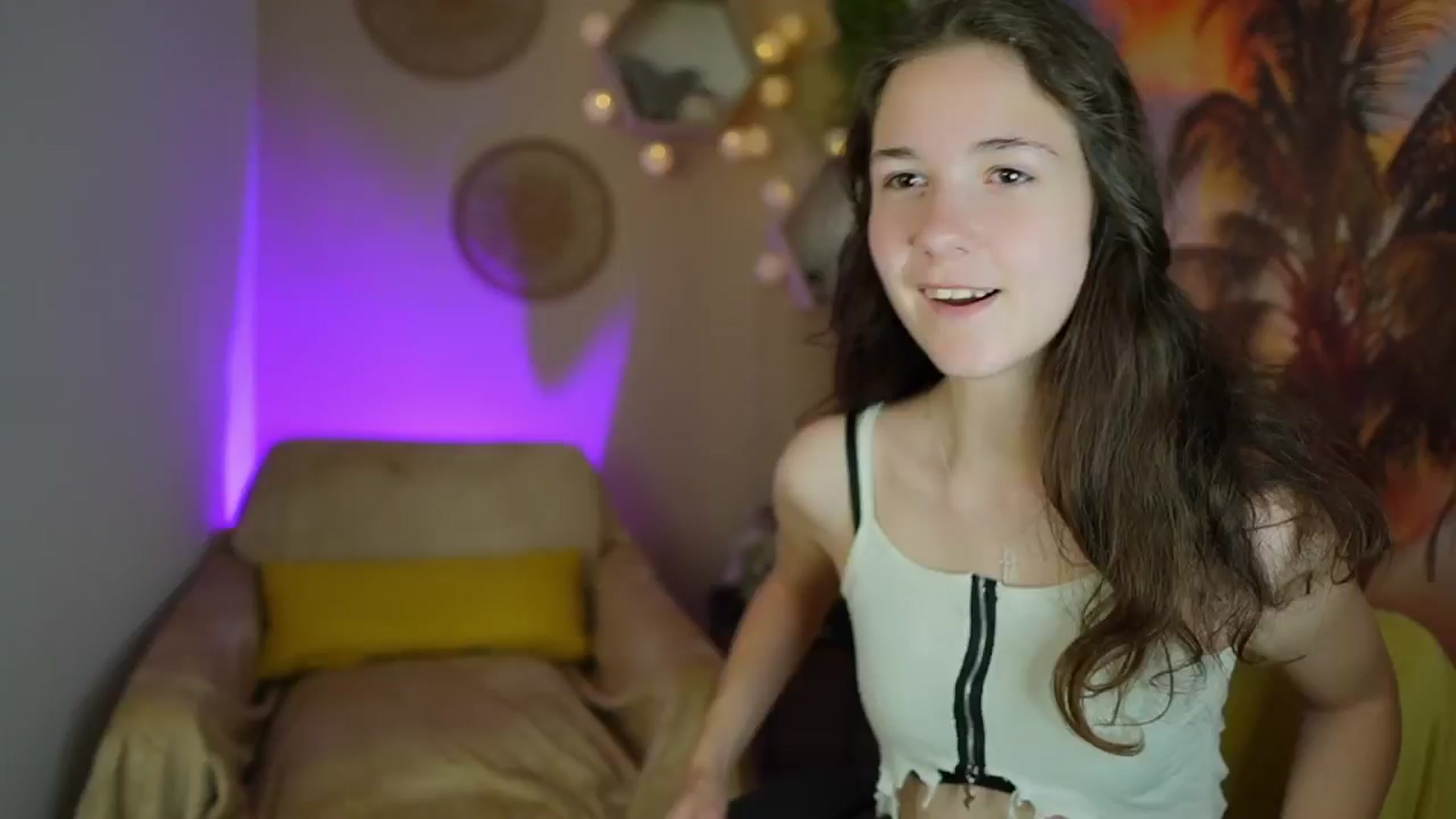 Gallery image thumbnail from Ava__Taylor_'s myfreecams stream on, 11/21/2024, 14:35 image 15 of 20