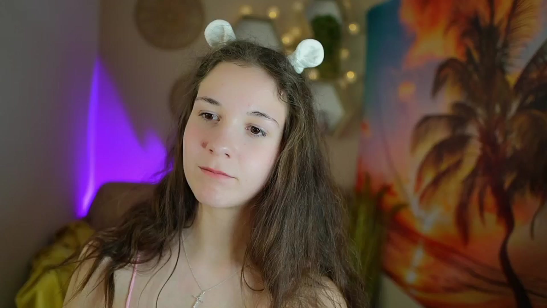 Gallery image thumbnail from Ava__Taylor_'s myfreecams stream on, 11/30/2024, 14:46 image 18 of 20