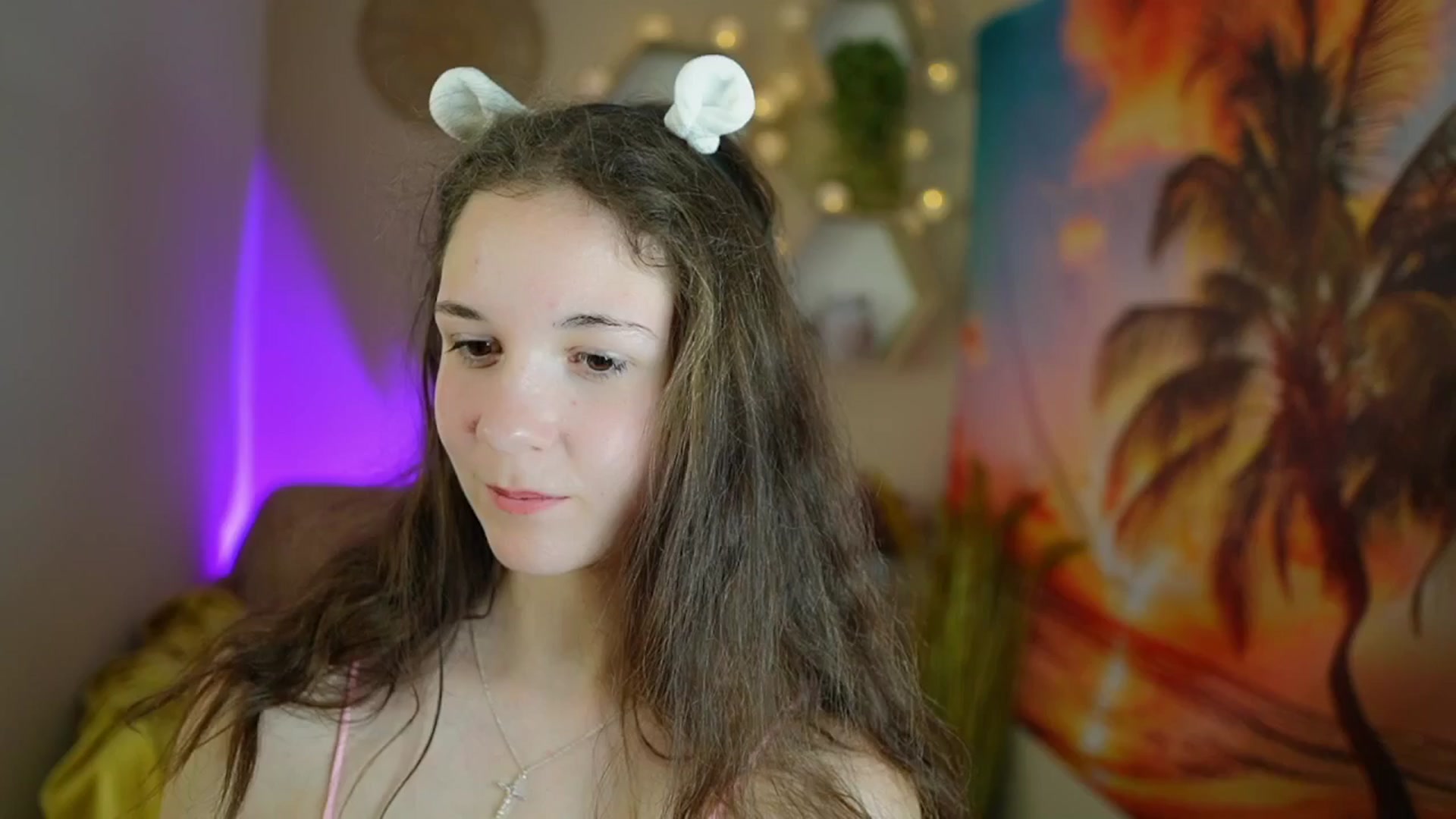 Gallery image thumbnail from Ava__Taylor_'s myfreecams stream on, 11/30/2024, 14:46 image 17 of 20