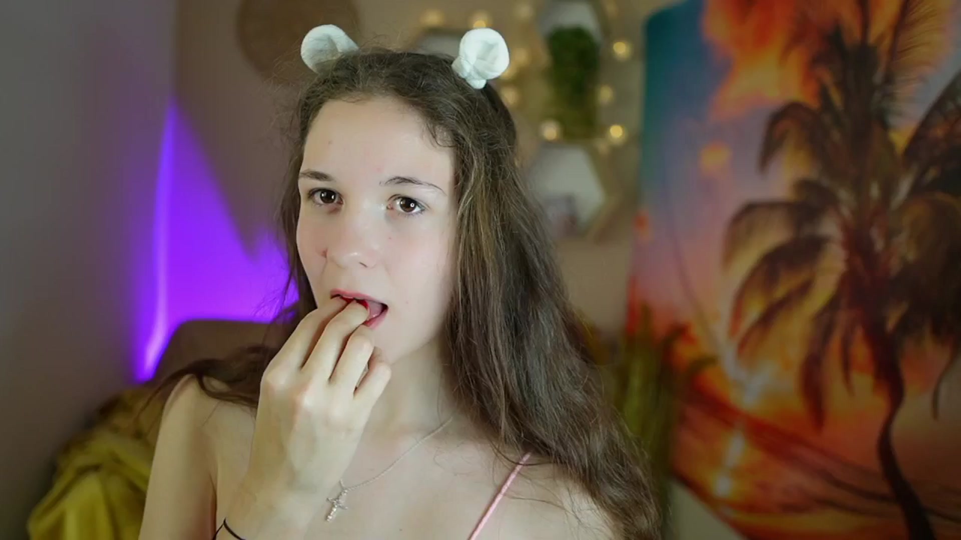 Gallery image thumbnail from Ava__Taylor_'s myfreecams stream on, 11/30/2024, 14:46 image 5 of 20