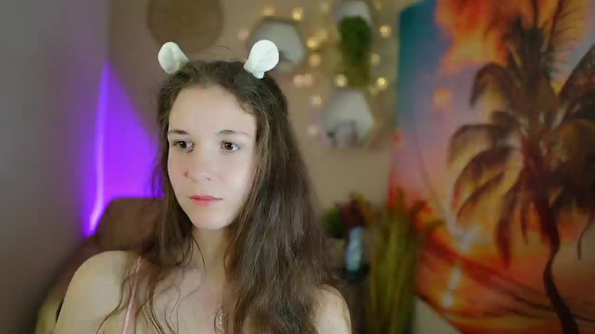 Gallery image thumbnail from Ava__Taylor_'s myfreecams stream on, 11/30/2024, 19:04 image 6 of 20