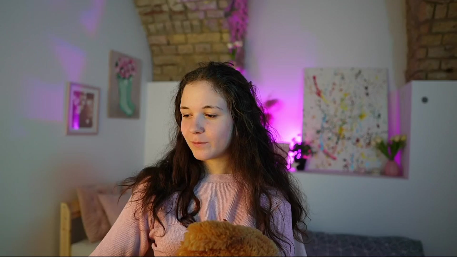 Gallery image thumbnail from Ava__Taylor_'s myfreecams stream on, 12/02/2024, 14:49 image 17 of 20
