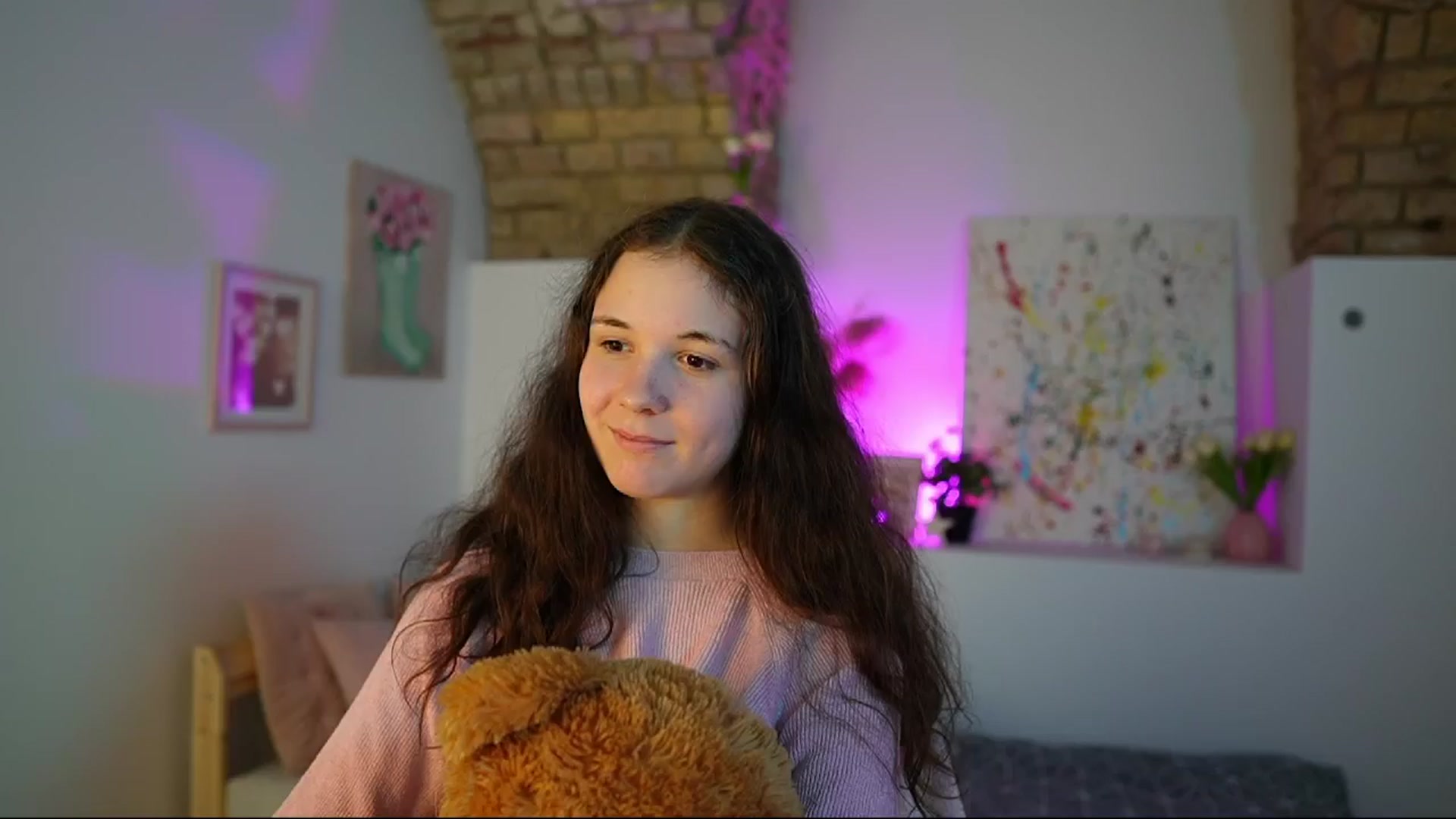 Gallery image thumbnail from Ava__Taylor_'s myfreecams stream on, 12/02/2024, 14:49 image 11 of 20