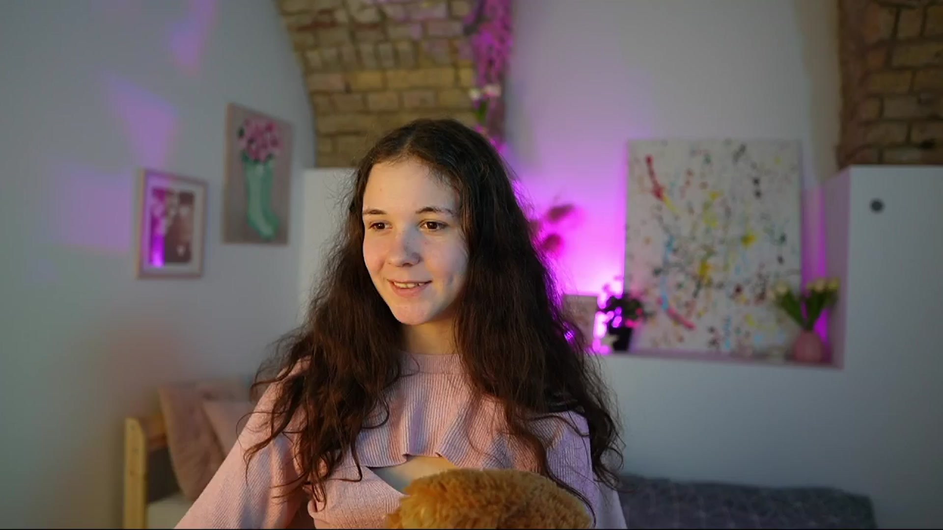 Gallery image thumbnail from Ava__Taylor_'s myfreecams stream on, 12/02/2024, 14:49 image 8 of 20