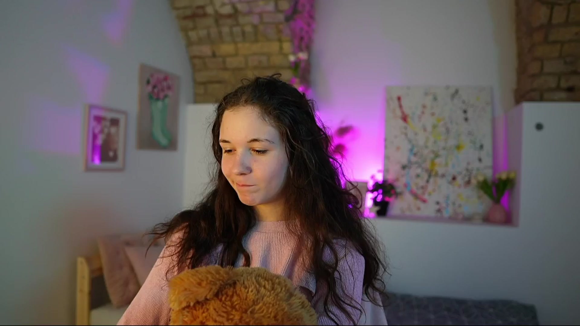 Gallery image thumbnail from Ava__Taylor_'s myfreecams stream on, 12/02/2024, 14:49 image 14 of 20