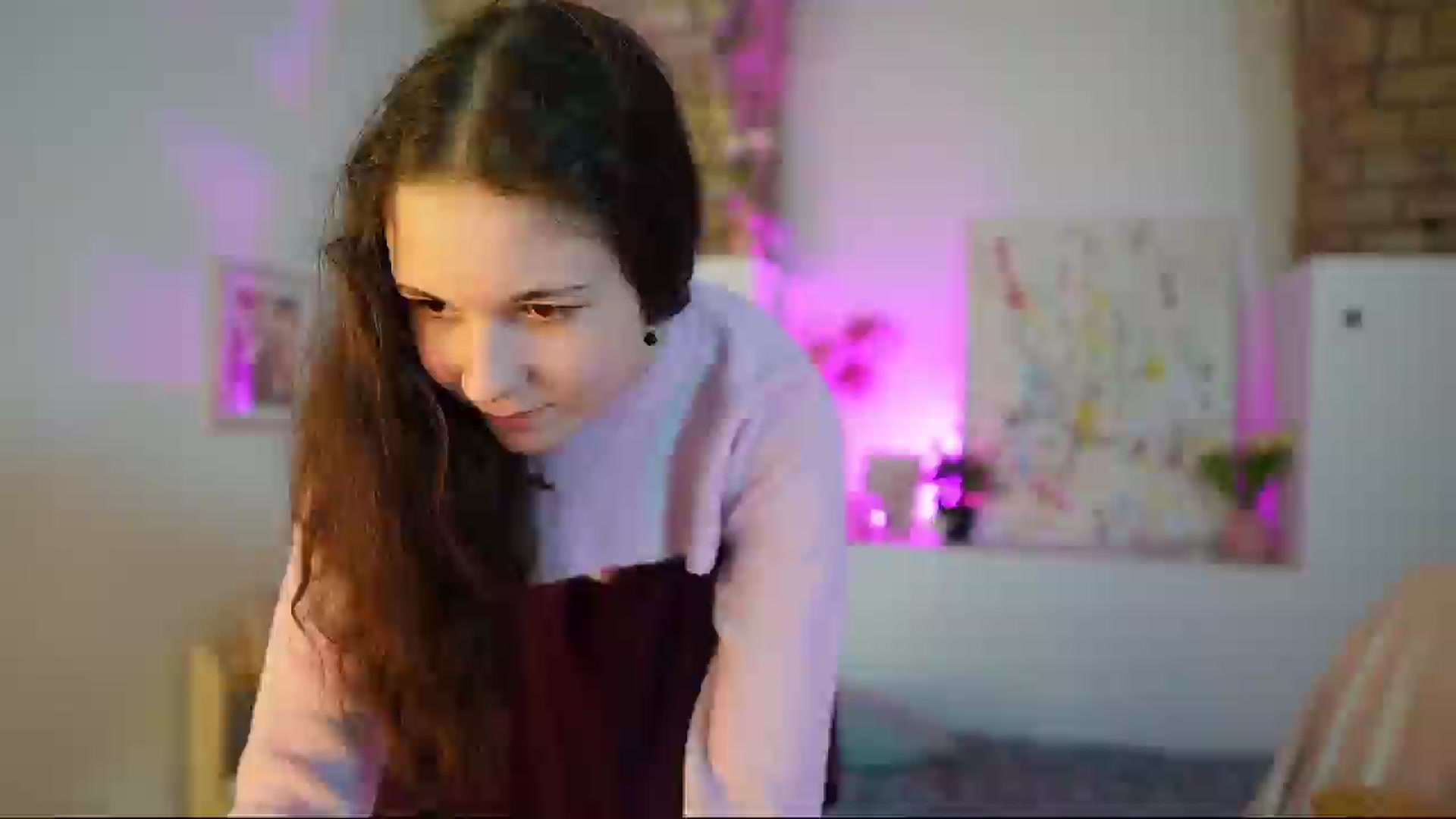 Gallery image thumbnail from Ava__Taylor_'s myfreecams stream on, 12/02/2024, 16:10 image 6 of 20