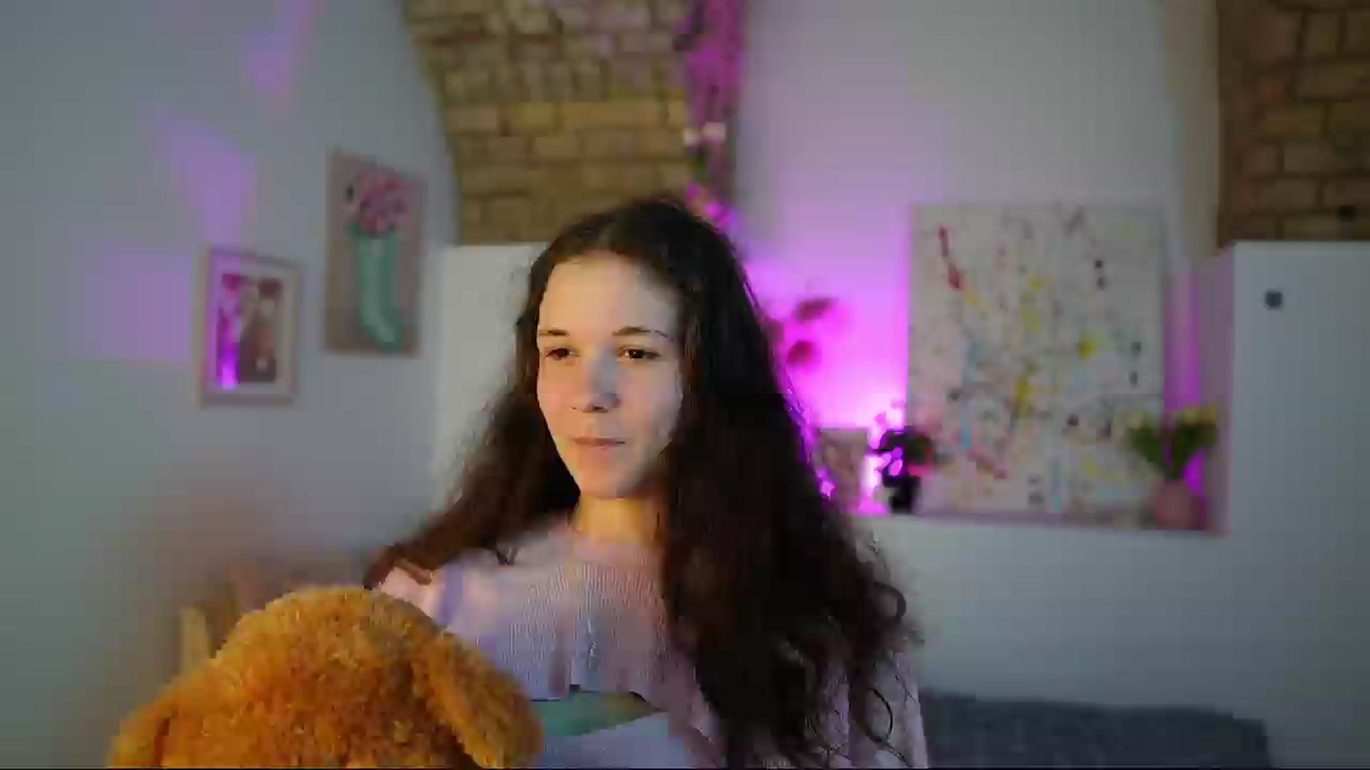 Gallery image thumbnail from Ava__Taylor_'s myfreecams stream on, 12/02/2024, 16:10 image 5 of 20
