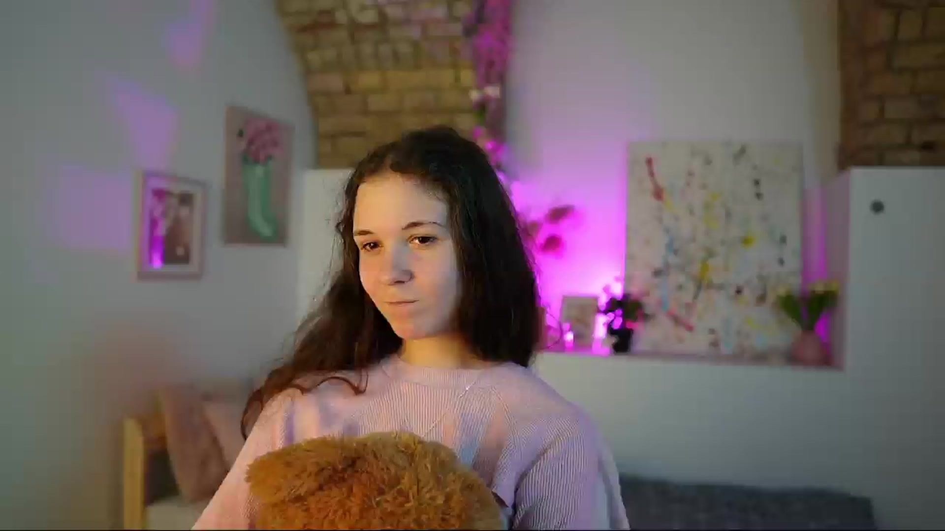 Gallery image thumbnail from Ava__Taylor_'s myfreecams stream on, 12/02/2024, 16:10 image 10 of 20