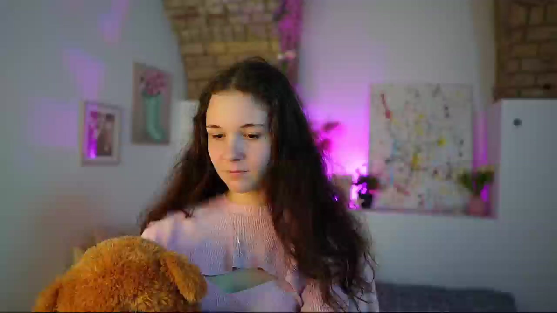 Gallery image thumbnail from Ava__Taylor_'s myfreecams stream on, 12/02/2024, 16:10 image 2 of 20