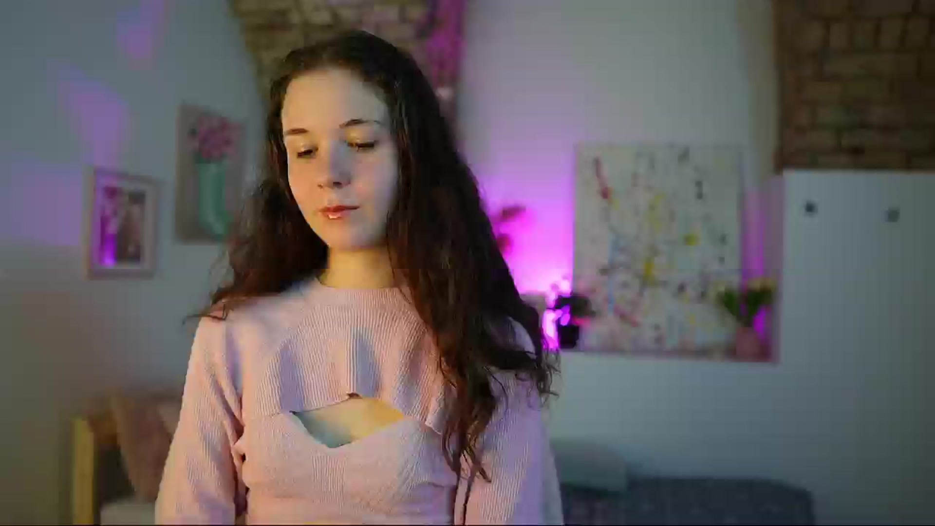 Gallery image thumbnail from Ava__Taylor_'s myfreecams stream on, 12/02/2024, 22:01 image 1 of 20