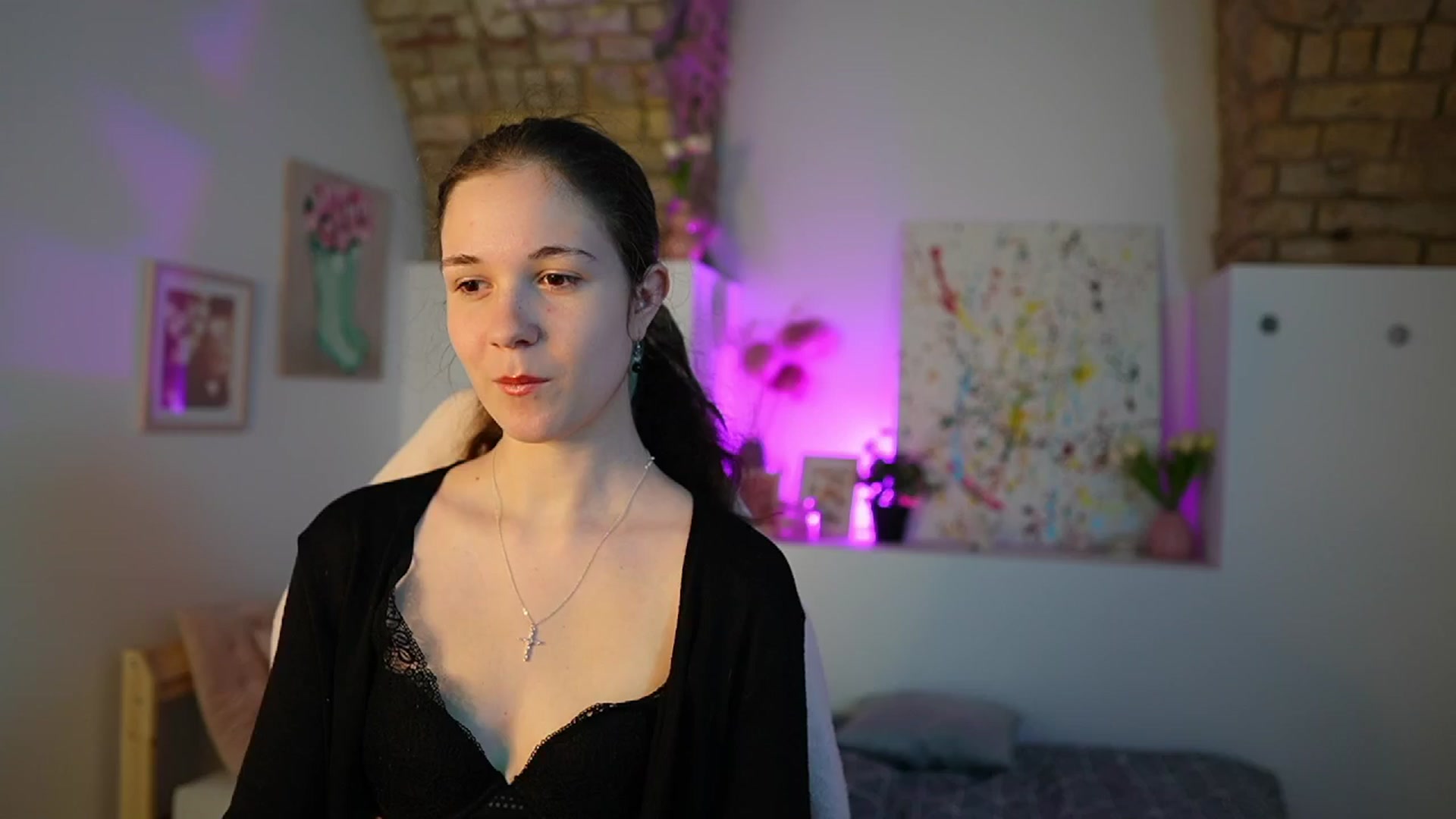 Gallery image thumbnail from Ava__Taylor_'s myfreecams stream on, 12/03/2024, 15:48 image 1 of 20