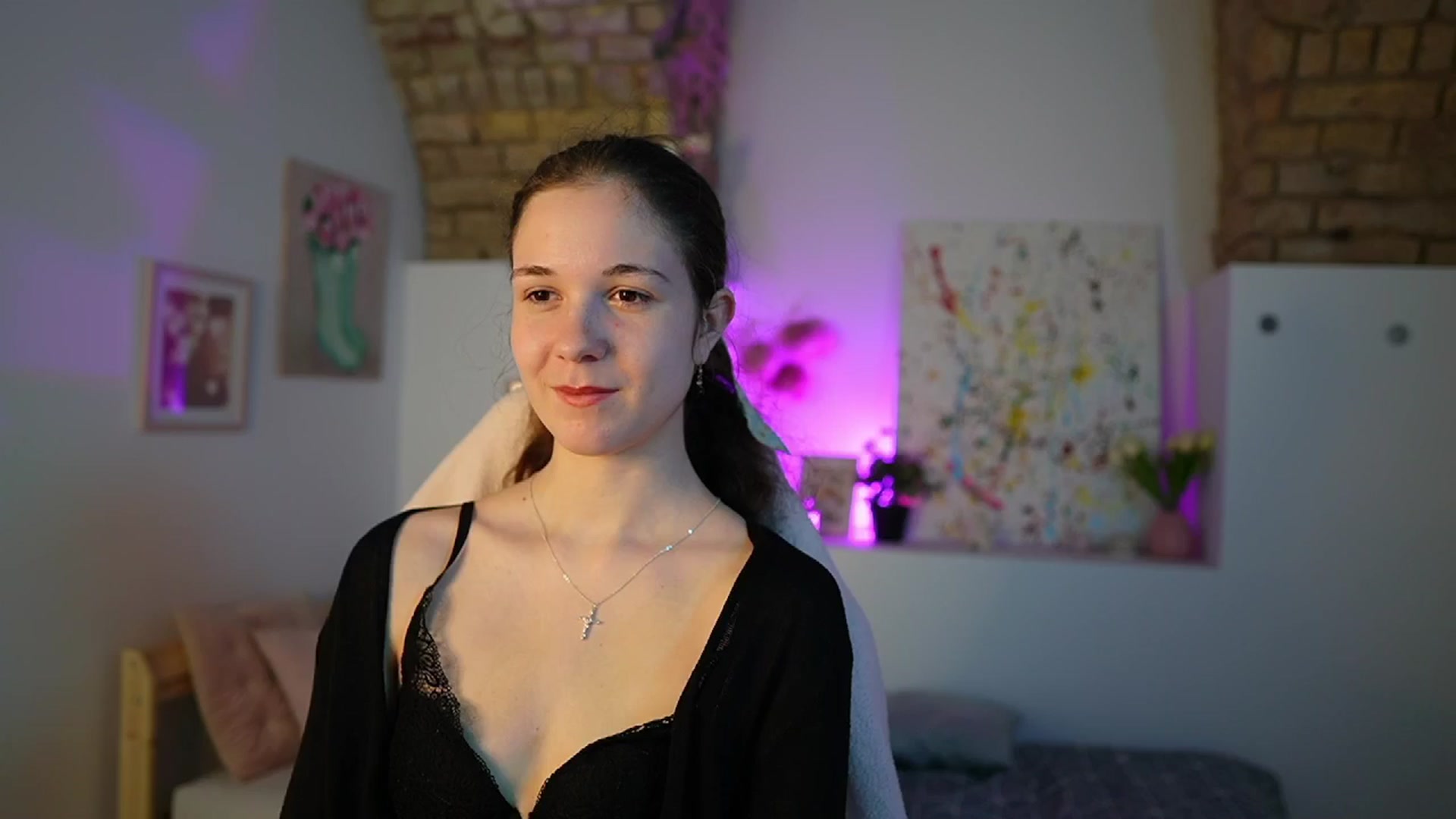 Gallery image thumbnail from Ava__Taylor_'s myfreecams stream on, 12/03/2024, 15:48 image 6 of 20