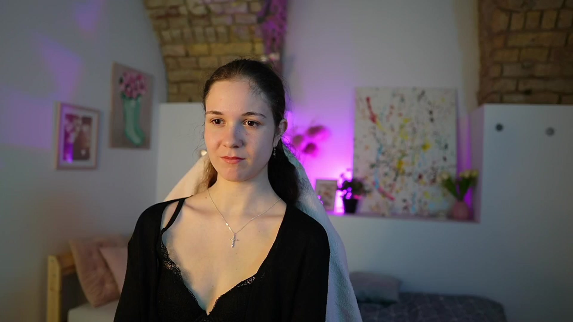 Gallery image thumbnail from Ava__Taylor_'s myfreecams stream on, 12/03/2024, 15:48 image 12 of 20