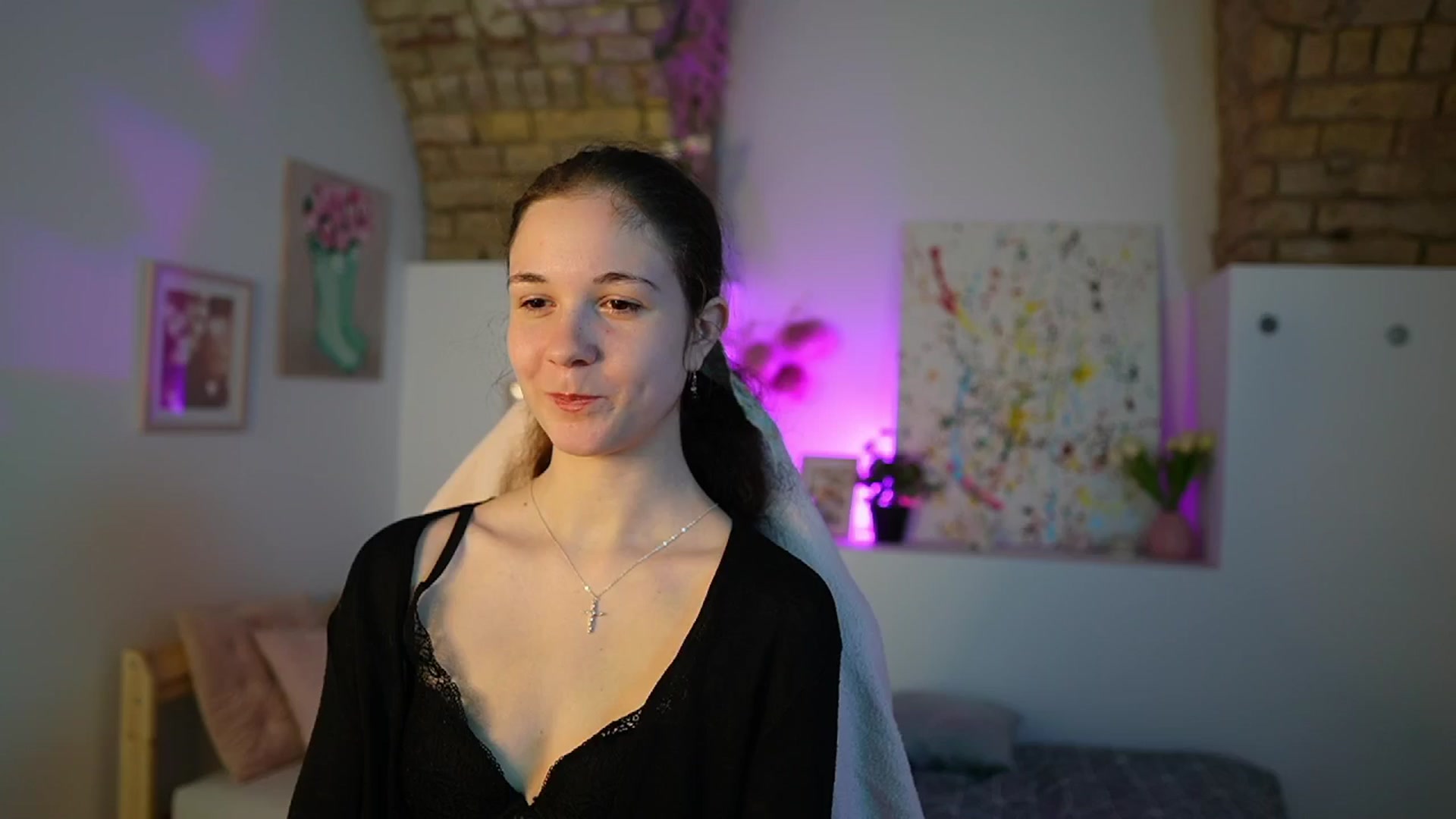 Gallery image thumbnail from Ava__Taylor_'s myfreecams stream on, 12/03/2024, 15:48 image 11 of 20