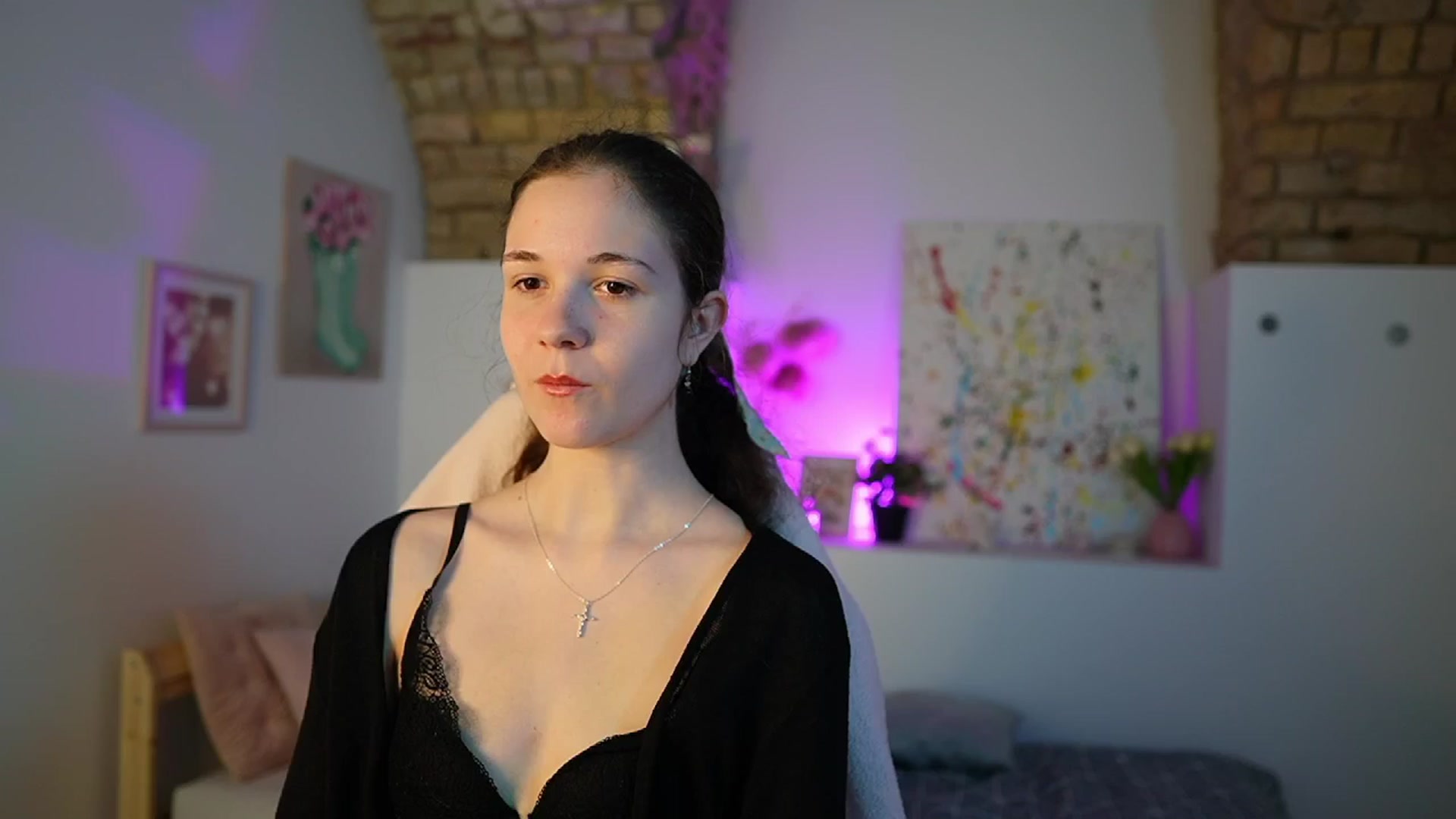 Gallery image thumbnail from Ava__Taylor_'s myfreecams stream on, 12/03/2024, 15:48 image 5 of 20
