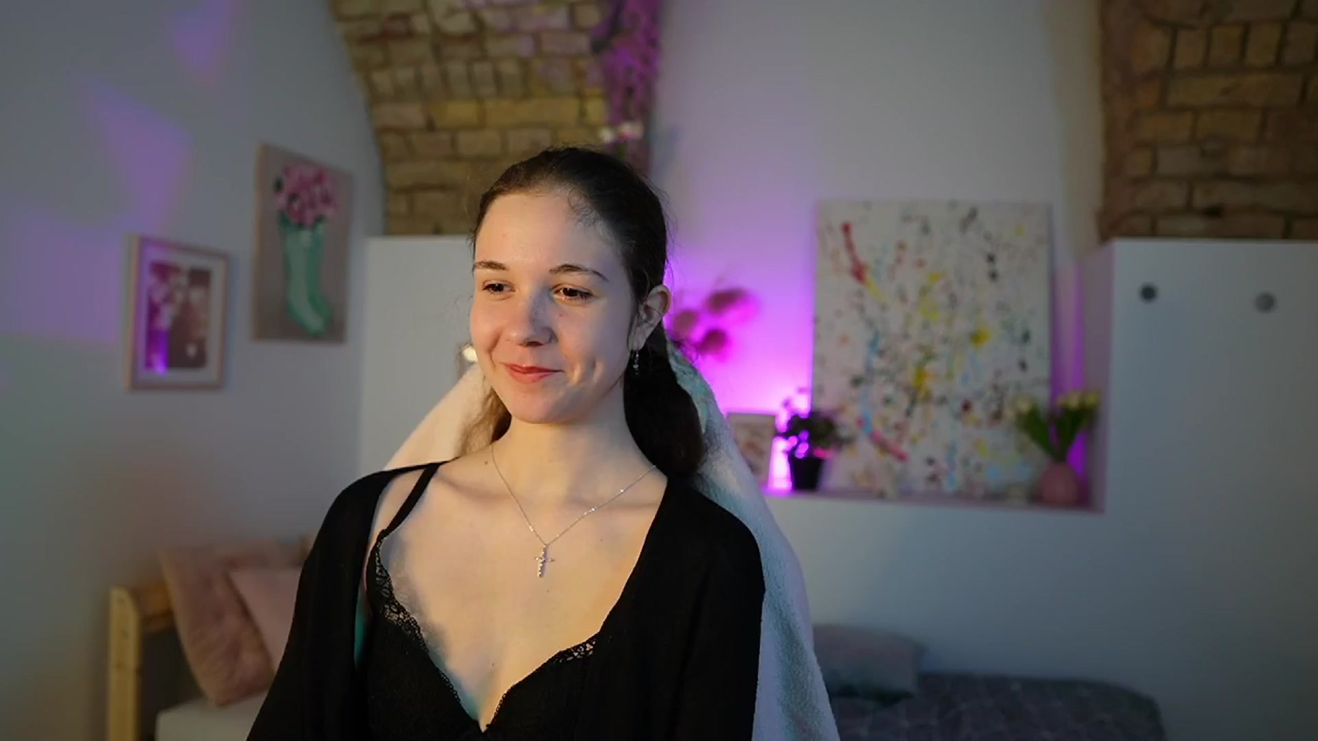 Gallery image thumbnail from Ava__Taylor_'s myfreecams stream on, 12/03/2024, 15:48 image 13 of 20