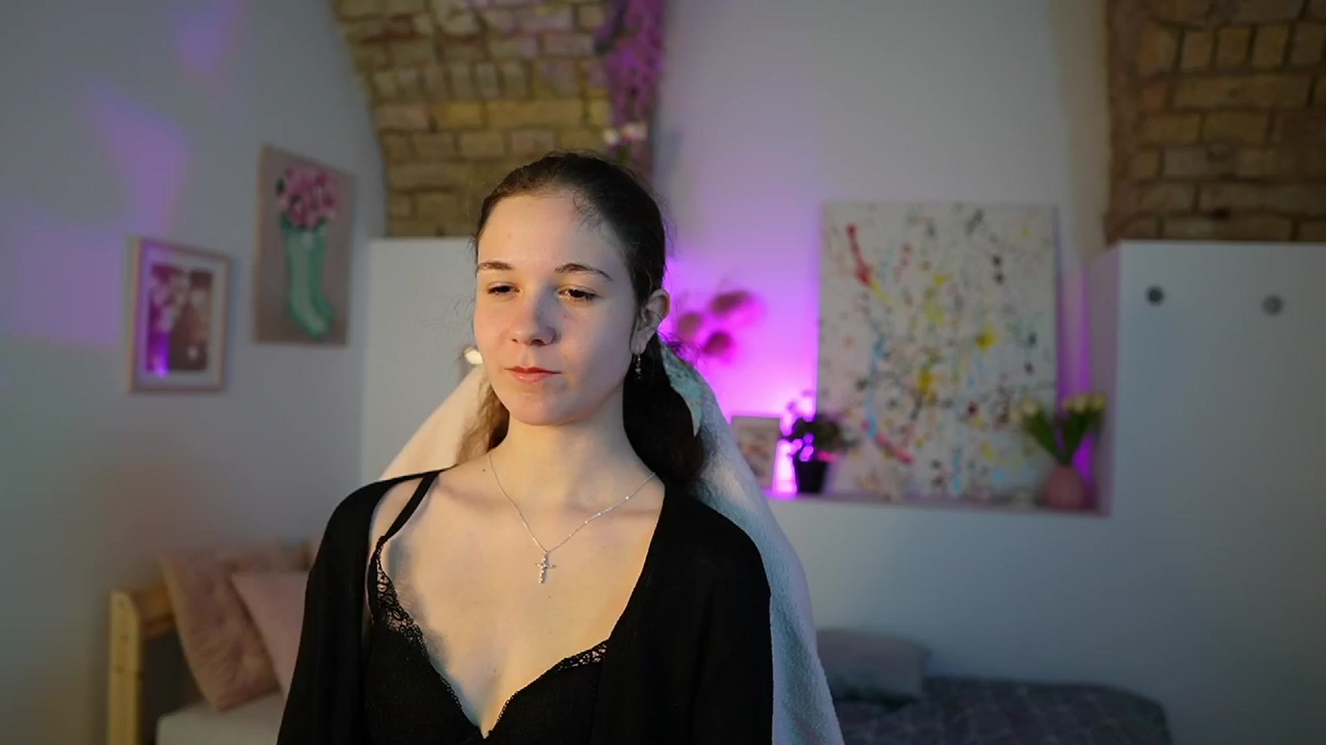 Gallery image thumbnail from Ava__Taylor_'s myfreecams stream on, 12/03/2024, 15:48 image 14 of 20