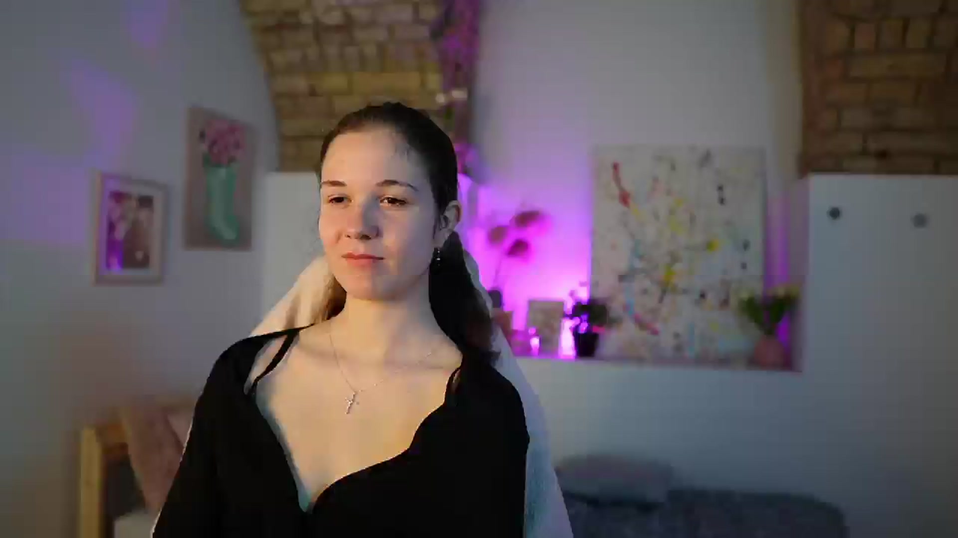 Gallery image thumbnail from Ava__Taylor_'s myfreecams stream on, 12/03/2024, 18:47 image 9 of 20