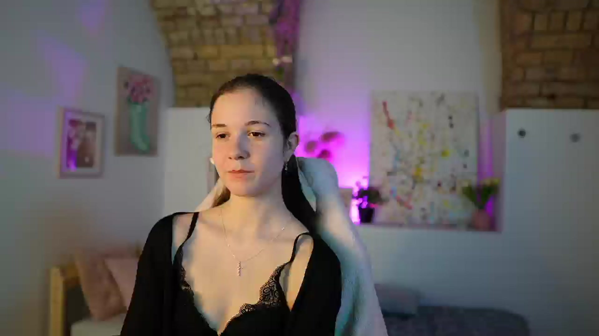Gallery image thumbnail from Ava__Taylor_'s myfreecams stream on, 12/03/2024, 18:47 image 6 of 20