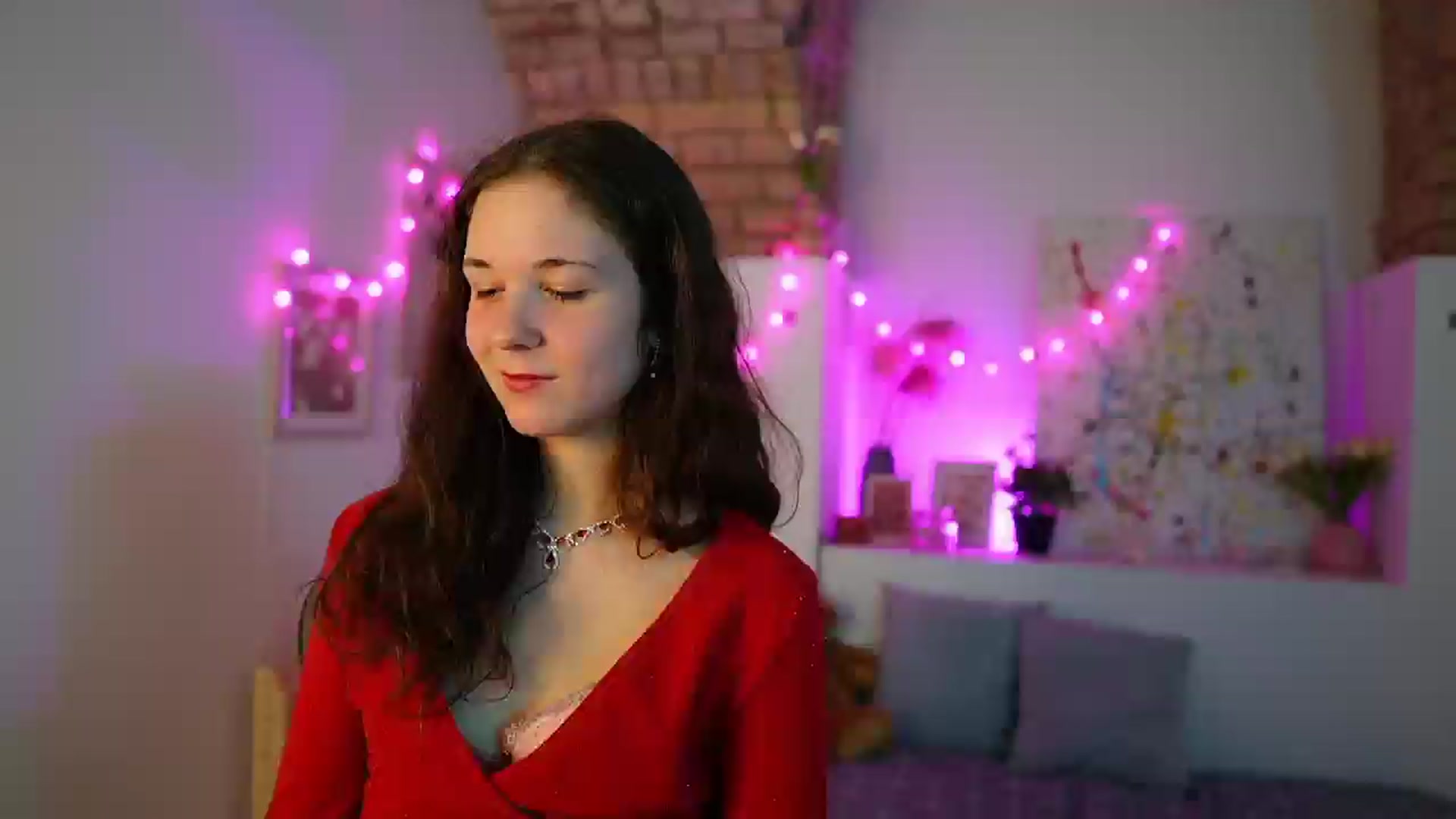 Gallery image thumbnail from Ava__Taylor_'s myfreecams stream on, 12/06/2024, 19:04 image 17 of 20