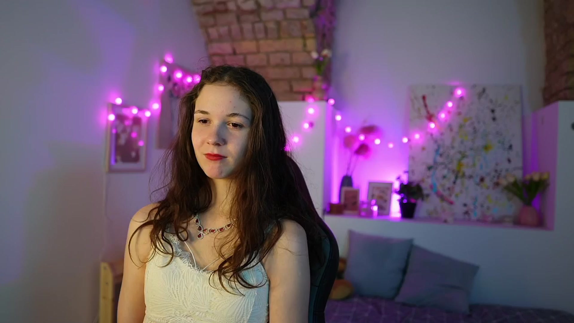 Gallery image thumbnail from Ava__Taylor_'s myfreecams stream on, 12/07/2024, 17:01 image 15 of 20