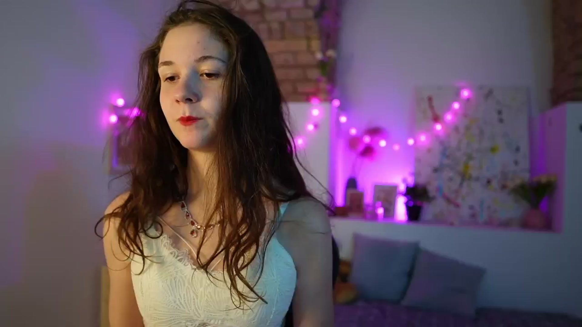 Gallery image thumbnail from Ava__Taylor_'s myfreecams stream on, 12/07/2024, 17:01 image 6 of 20