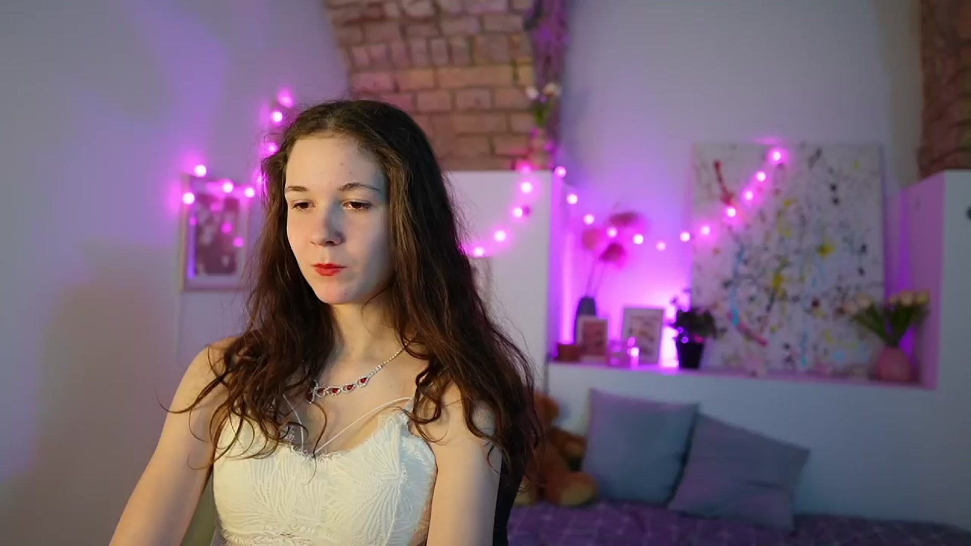 Gallery image thumbnail from Ava__Taylor_'s myfreecams stream on, 12/07/2024, 17:01 image 19 of 20