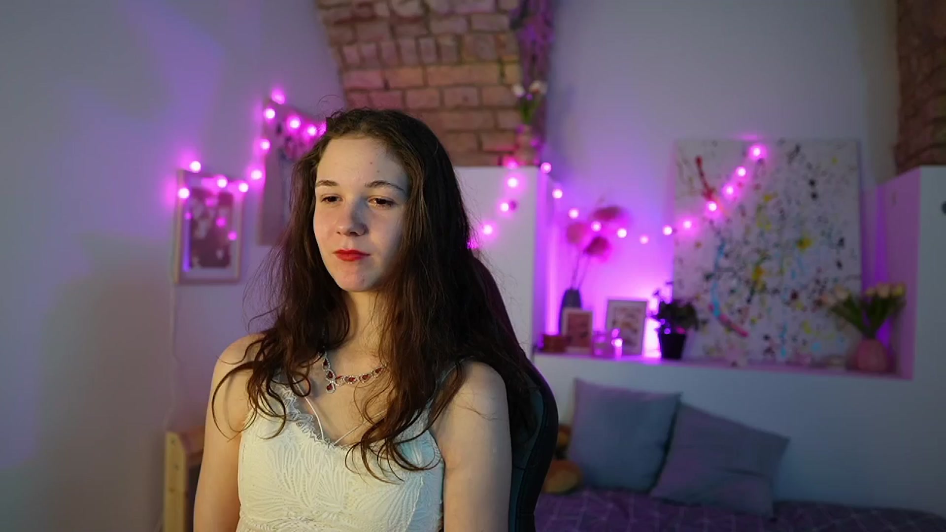 Gallery image thumbnail from Ava__Taylor_'s myfreecams stream on, 12/07/2024, 17:01 image 14 of 20