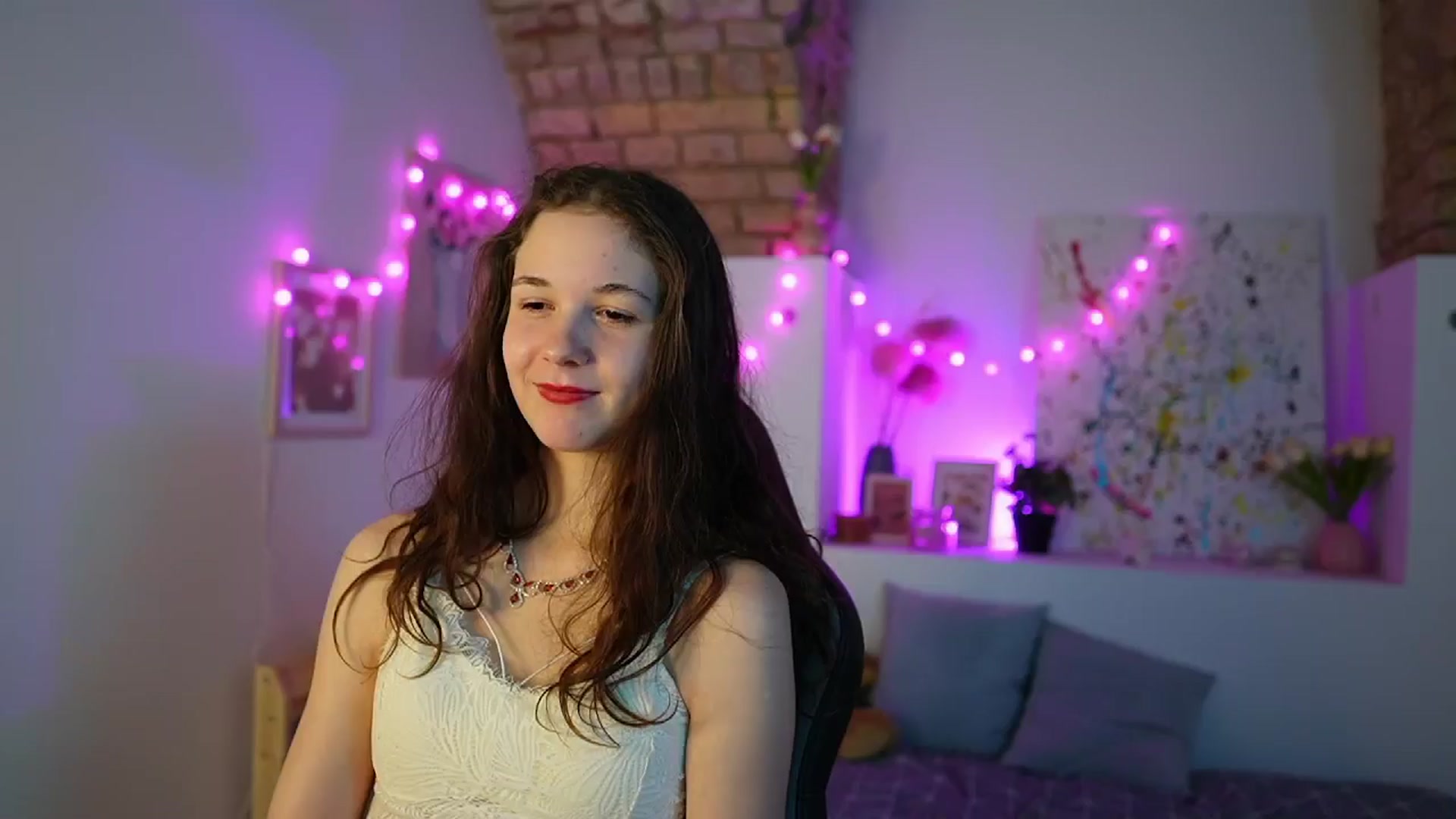Gallery image thumbnail from Ava__Taylor_'s myfreecams stream on, 12/07/2024, 17:01 image 12 of 20