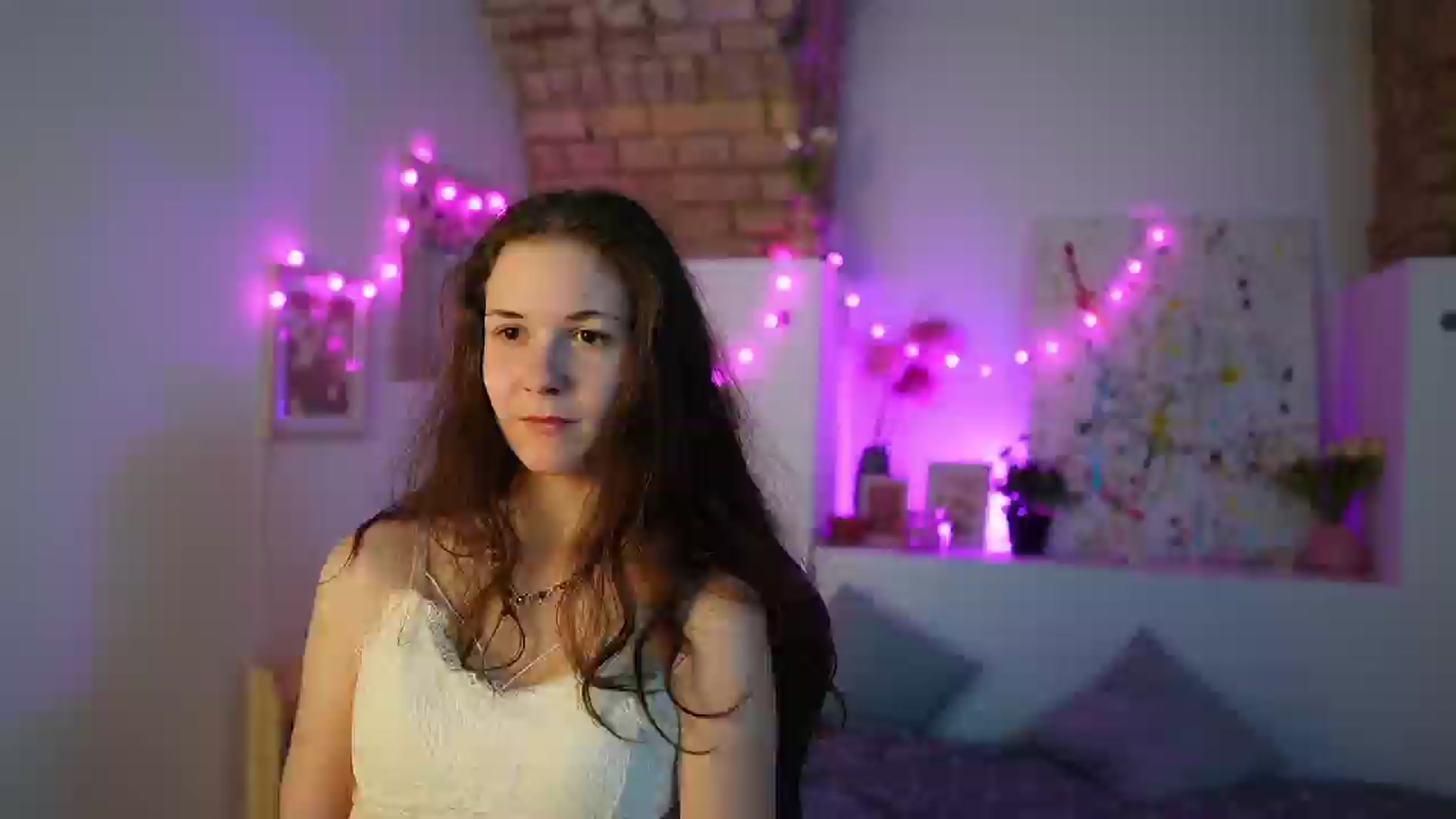 Gallery image thumbnail from Ava__Taylor_'s myfreecams stream on, 12/07/2024, 20:47 image 16 of 20