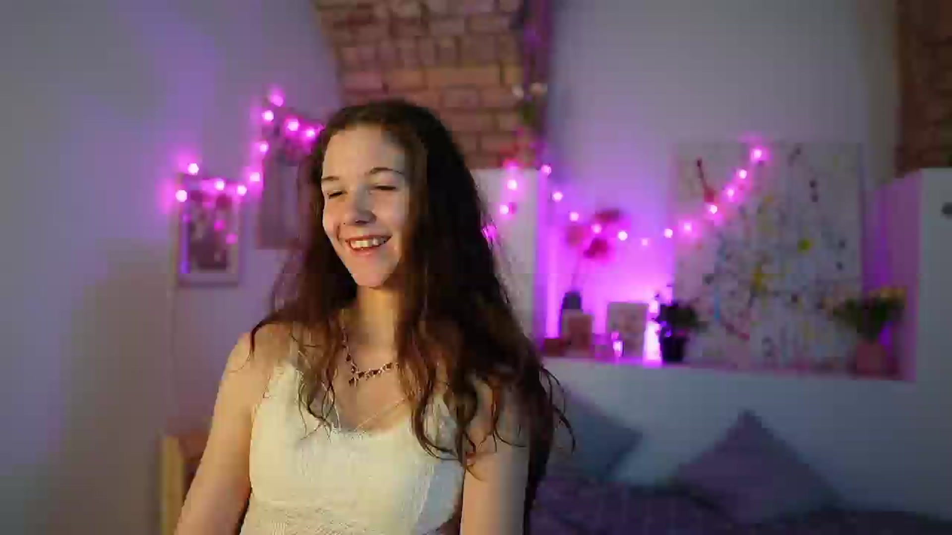 Gallery image thumbnail from Ava__Taylor_'s myfreecams stream on, 12/07/2024, 20:47 image 10 of 20