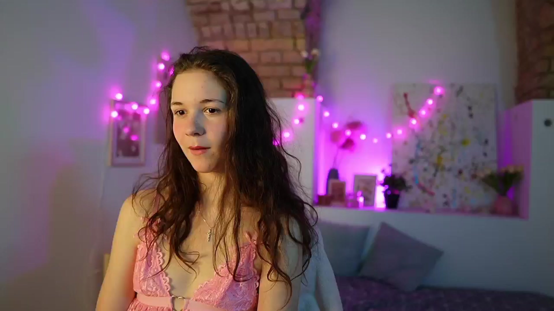 Gallery image thumbnail from Ava__Taylor_'s myfreecams stream on, 12/09/2024, 17:47 image 19 of 20
