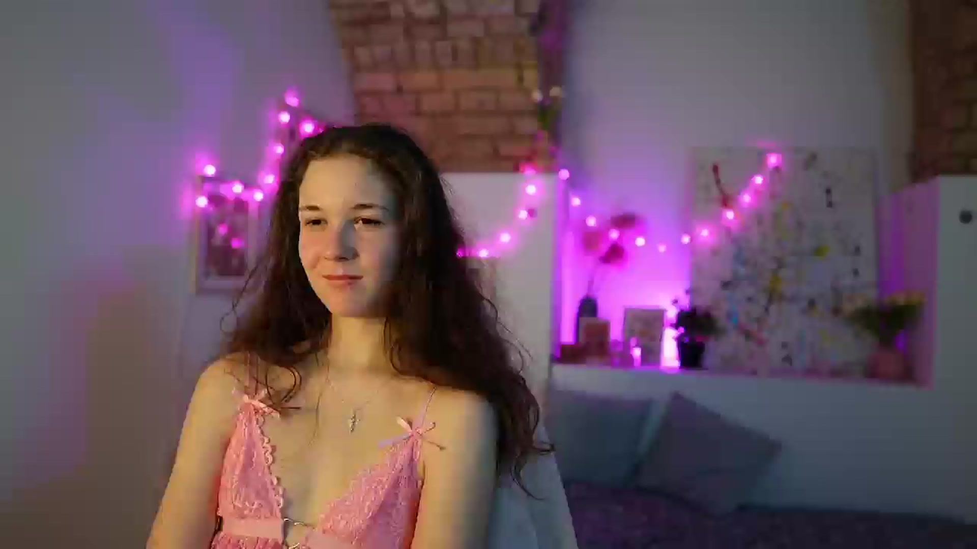 Gallery image thumbnail from Ava__Taylor_'s myfreecams stream on, 12/09/2024, 18:35 image 8 of 20