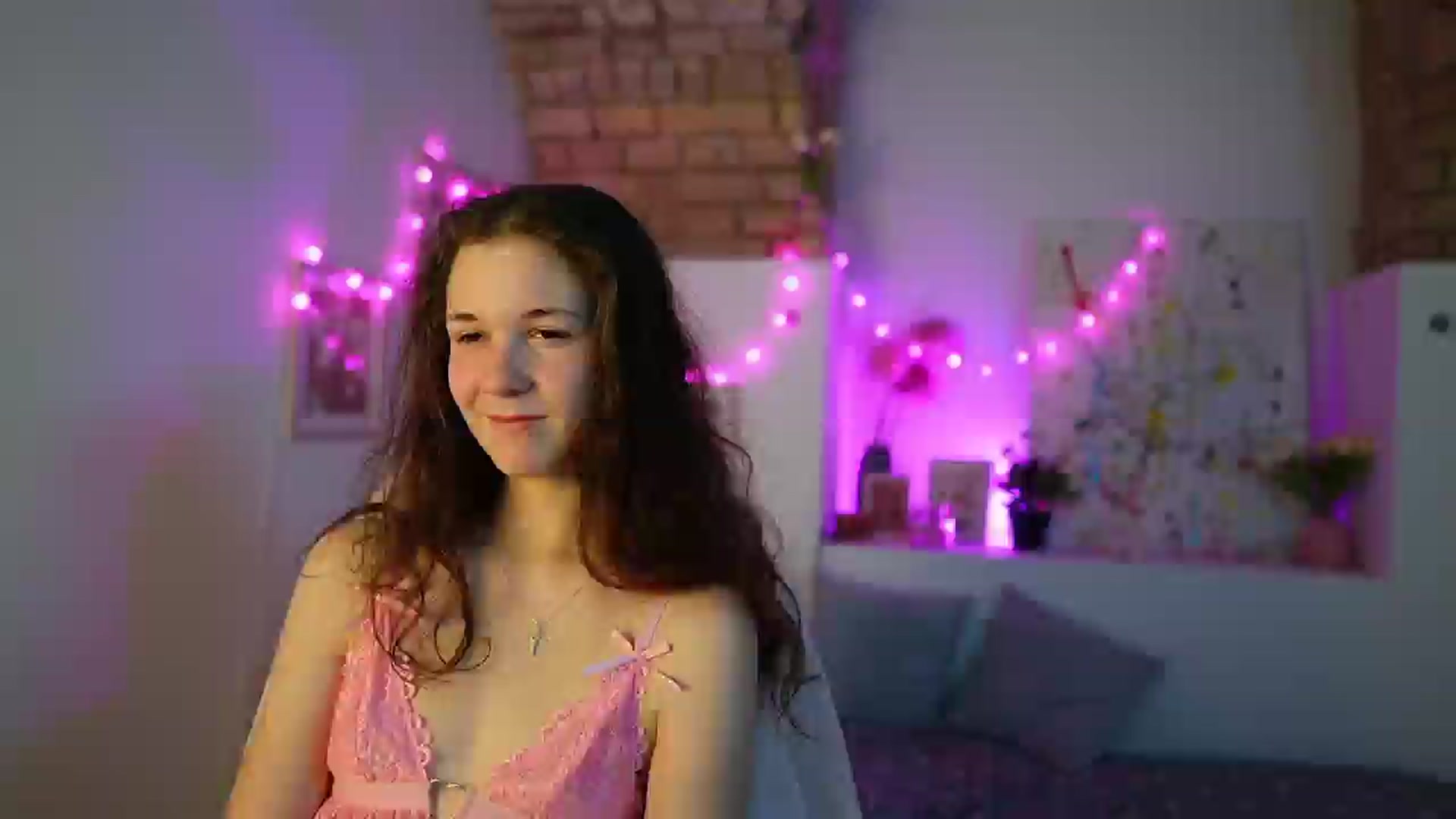 Gallery image thumbnail from Ava__Taylor_'s myfreecams stream on, 12/09/2024, 18:35 image 1 of 20