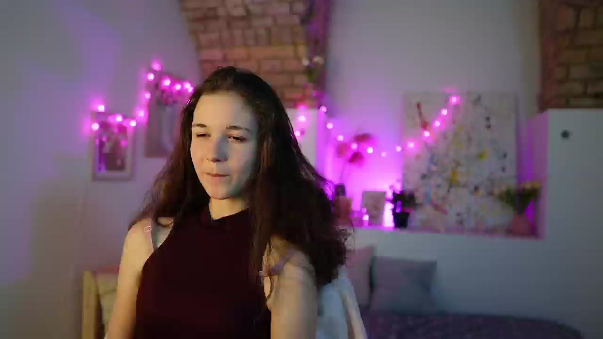Gallery image thumbnail from Ava__Taylor_'s myfreecams stream on, 12/10/2024, 16:39 image 15 of 20