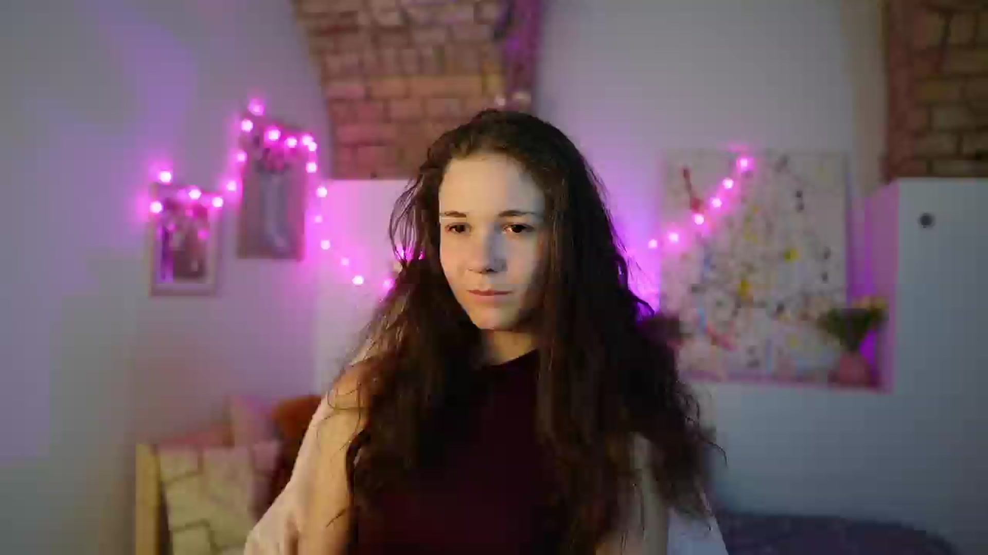 Gallery image thumbnail from Ava__Taylor_'s myfreecams stream on, 12/10/2024, 17:53 image 2 of 20