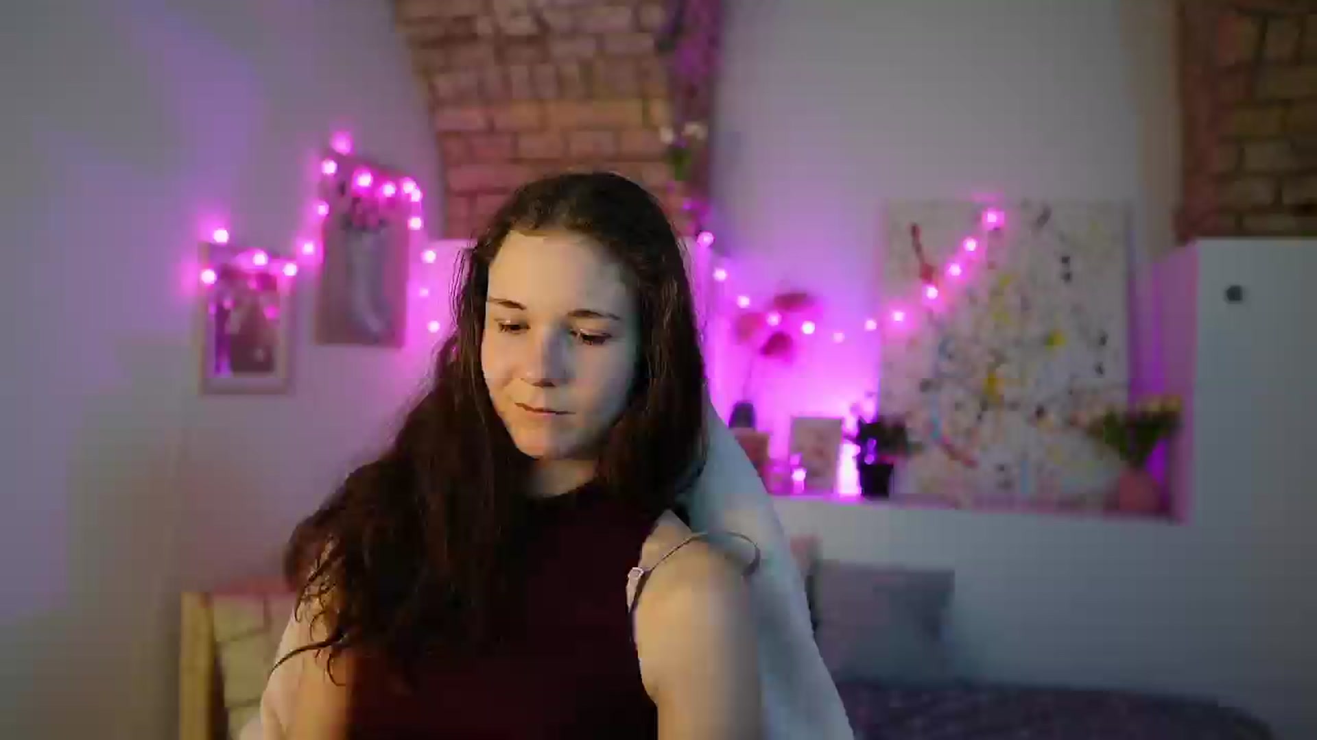 Gallery image thumbnail from Ava__Taylor_'s myfreecams stream on, 12/10/2024, 17:53 image 13 of 20