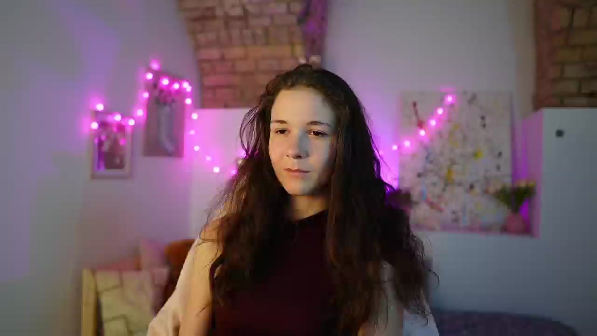 Gallery image thumbnail from Ava__Taylor_'s myfreecams stream on, 12/10/2024, 17:53 image 1 of 20