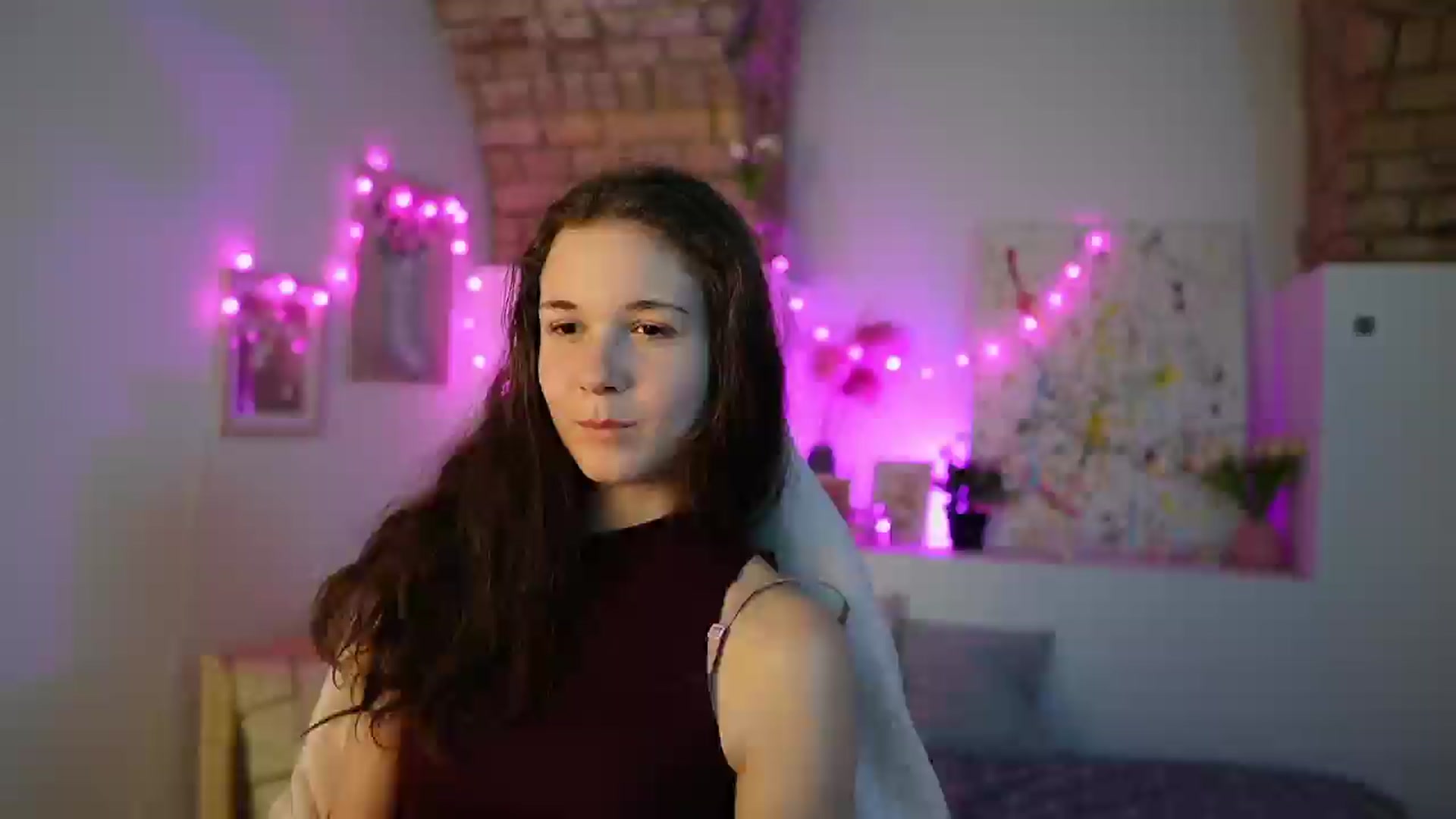 Gallery image thumbnail from Ava__Taylor_'s myfreecams stream on, 12/10/2024, 17:53 image 10 of 20