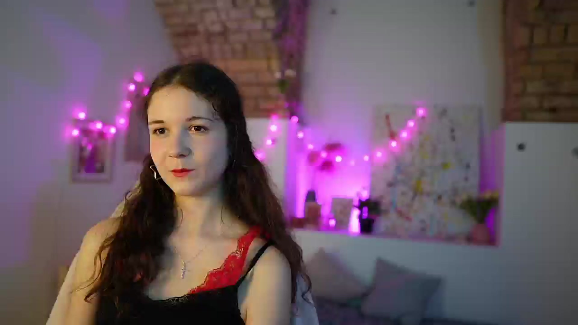 Gallery image thumbnail from Ava__Taylor_'s myfreecams stream on, 12/11/2024, 17:32 image 19 of 20