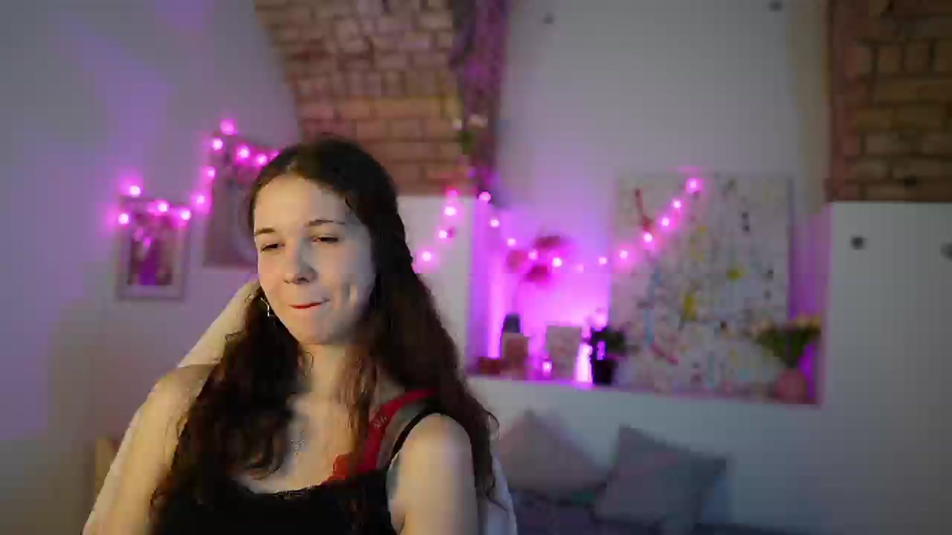 Gallery image thumbnail from Ava__Taylor_'s myfreecams stream on, 12/11/2024, 17:32 image 14 of 20