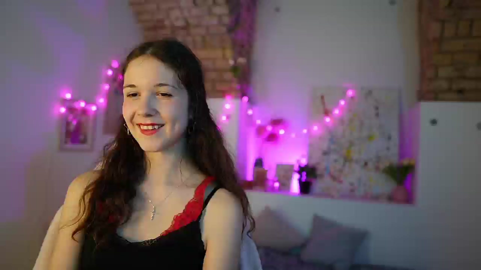 Gallery image thumbnail from Ava__Taylor_'s myfreecams stream on, 12/11/2024, 17:32 image 17 of 20