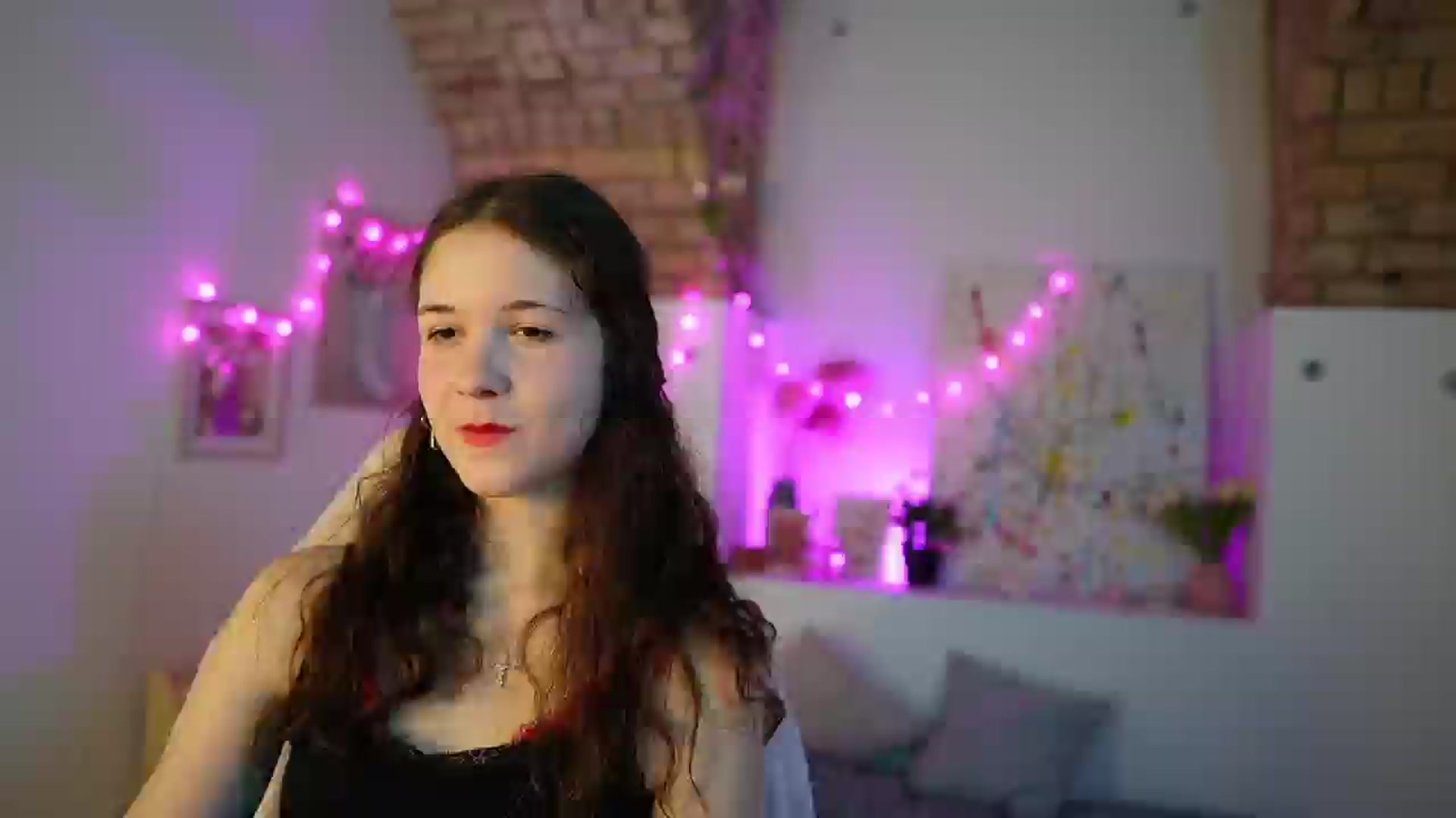 Gallery image thumbnail from Ava__Taylor_'s myfreecams stream on, 12/11/2024, 17:32 image 1 of 20