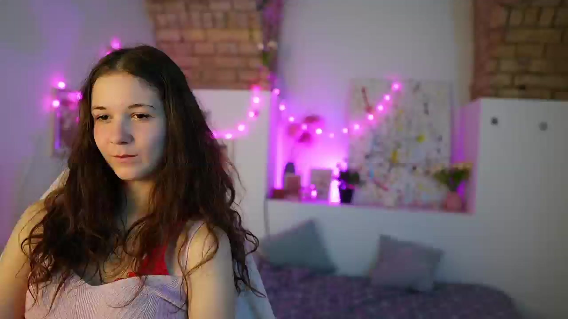 Gallery image thumbnail from Ava__Taylor_'s myfreecams stream on, 12/12/2024, 16:00 image 11 of 20
