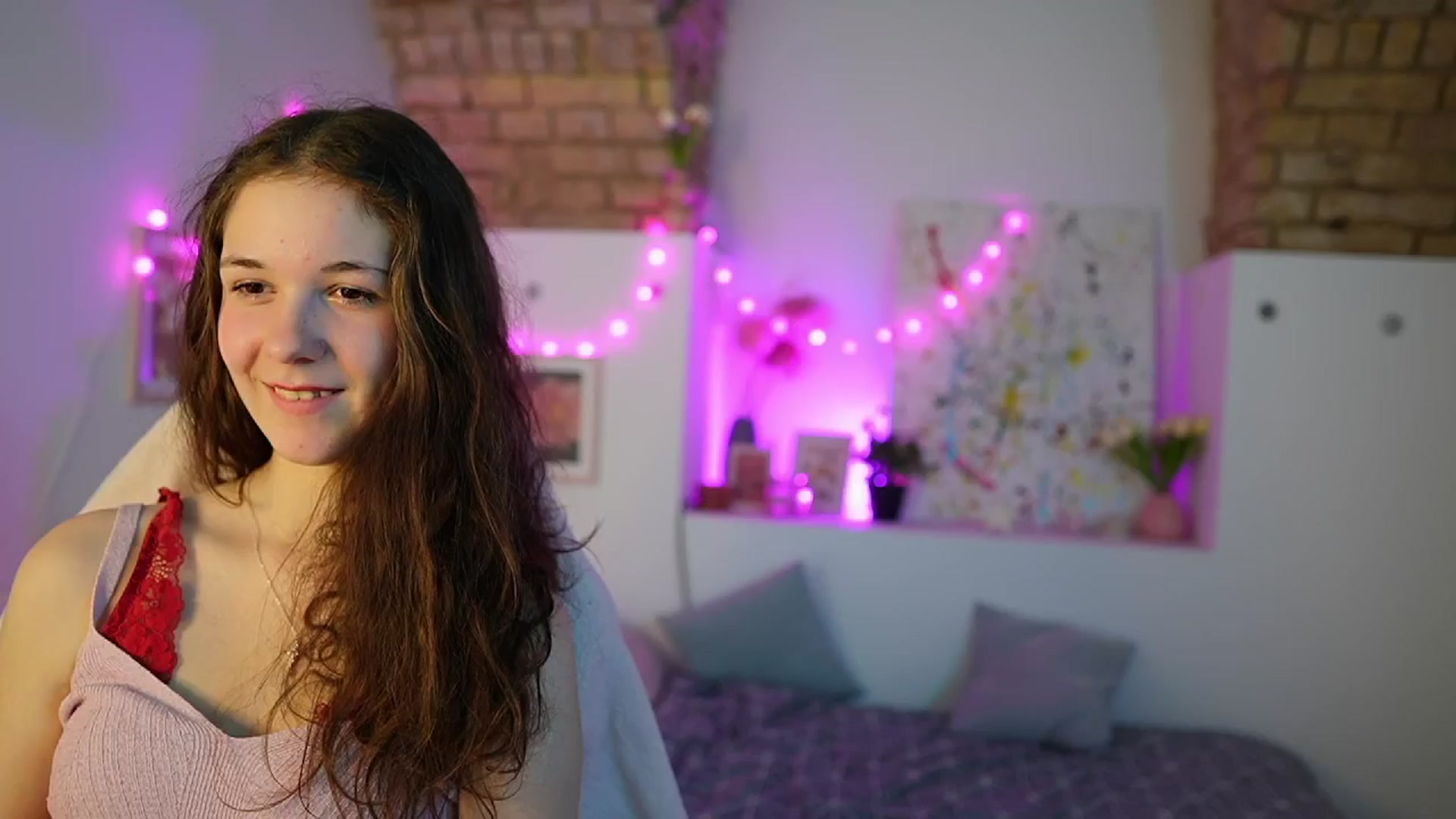 Gallery image thumbnail from Ava__Taylor_'s myfreecams stream on, 12/12/2024, 16:00 image 17 of 20