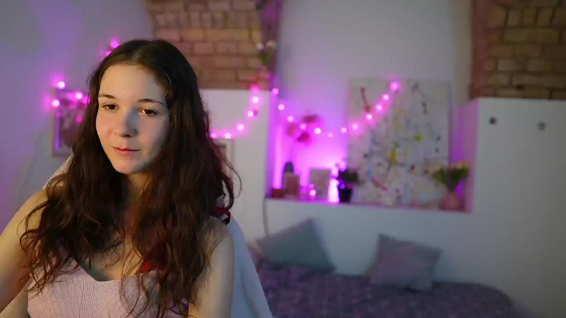 Gallery image thumbnail from Ava__Taylor_'s myfreecams stream on, 12/12/2024, 16:00 image 4 of 20
