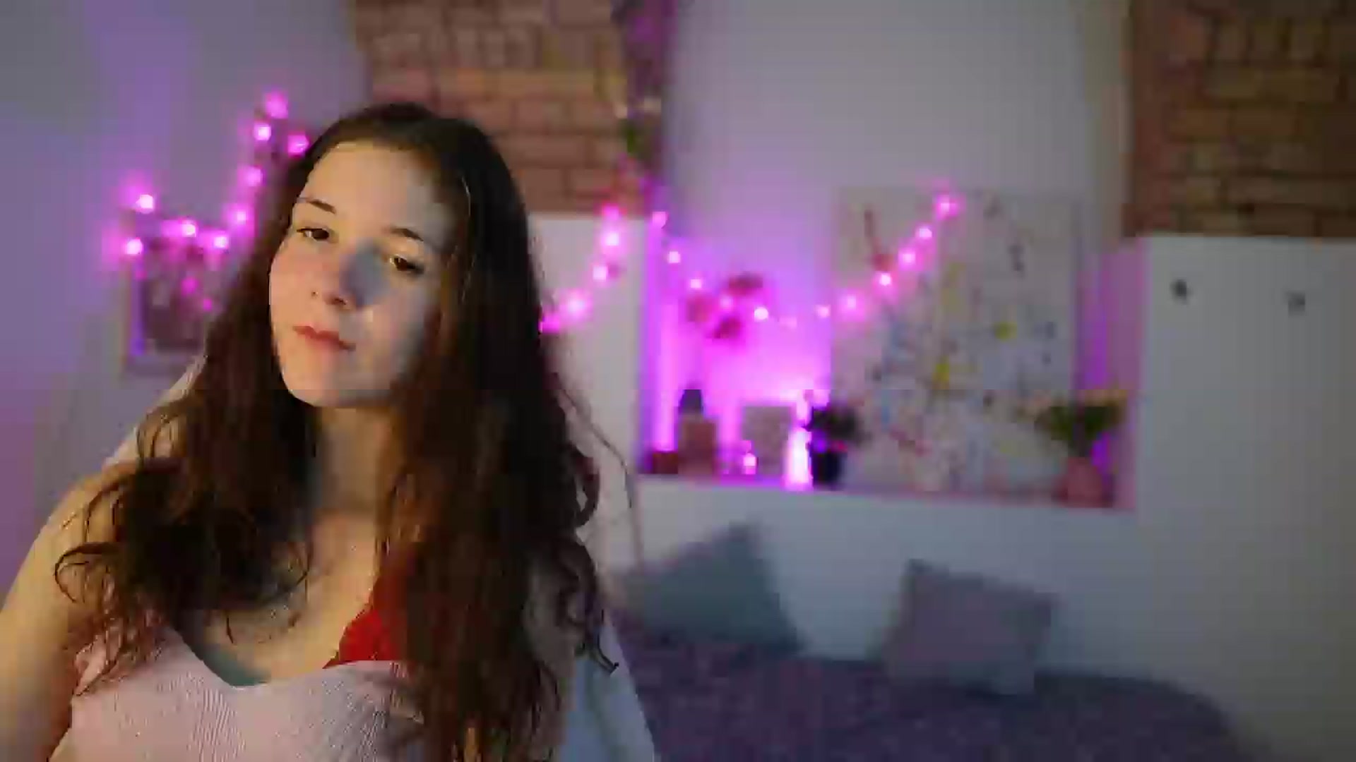 Gallery image thumbnail from Ava__Taylor_'s myfreecams stream on, 12/12/2024, 16:00 image 6 of 20