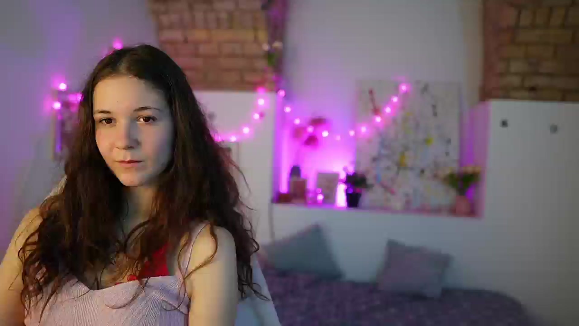 Gallery image thumbnail from Ava__Taylor_'s myfreecams stream on, 12/12/2024, 16:00 image 10 of 20