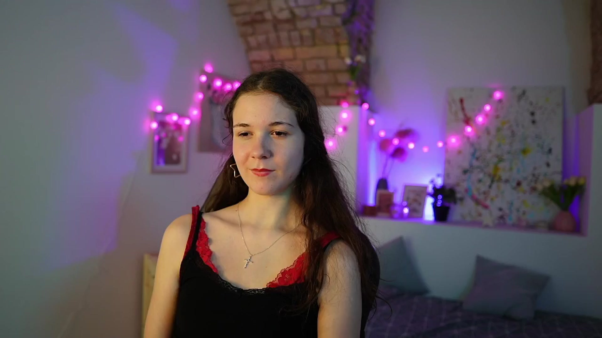 Gallery image thumbnail from Ava__Taylor_'s myfreecams stream on, 12/13/2024, 16:04 image 15 of 20
